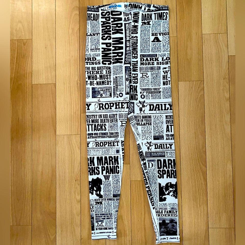 Blackmilk Harry Potter Daily Prophet Leggings